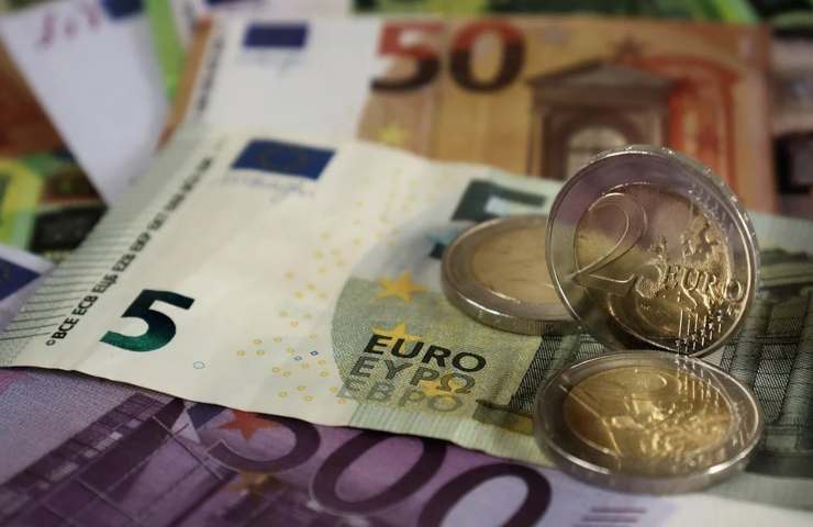 Banconote e monete in euro
