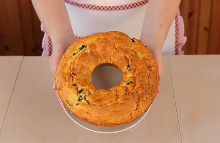 Ciambella salata zucchine e pancetta