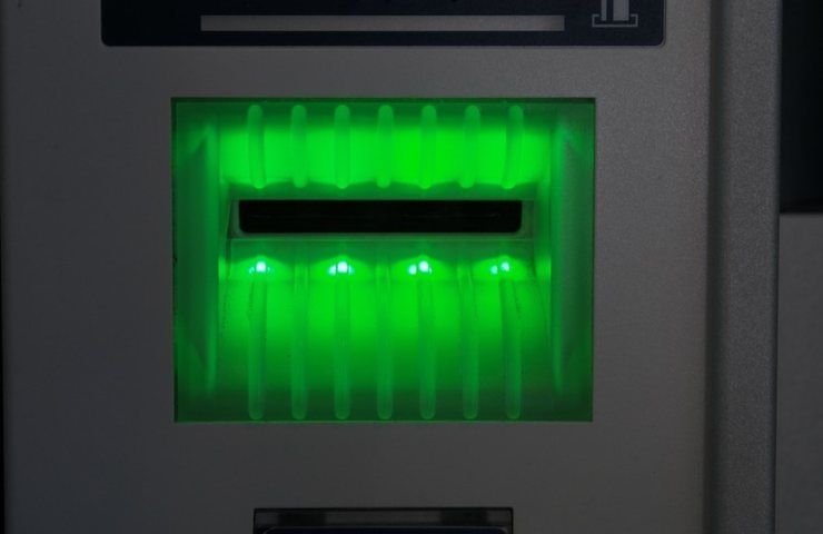Feritoia di uno sportello ATM