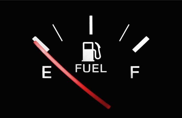 Indicatore del carburante a zero