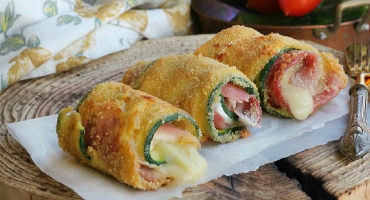 Involtini di zucchine con prosciutto e formaggio