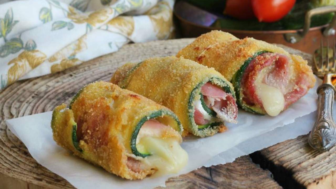 Involtini di zucchine con prosciutto e formaggio