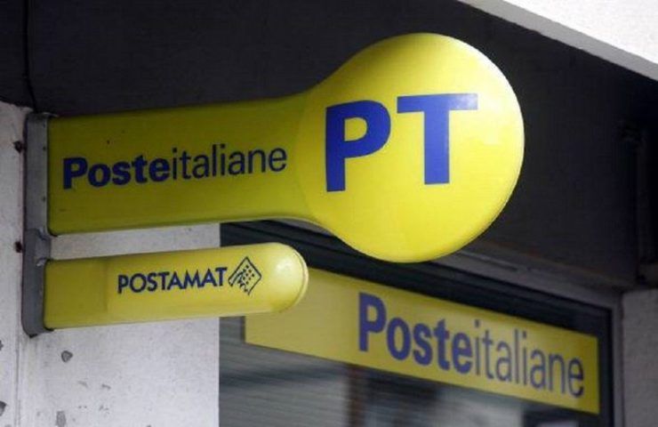 Logo di Poste Italiane ad un ufficio