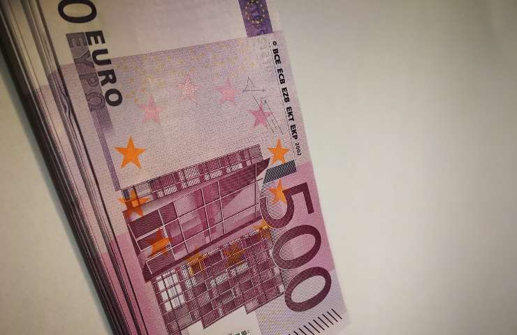 Mazzetto di banconote da 500 euro