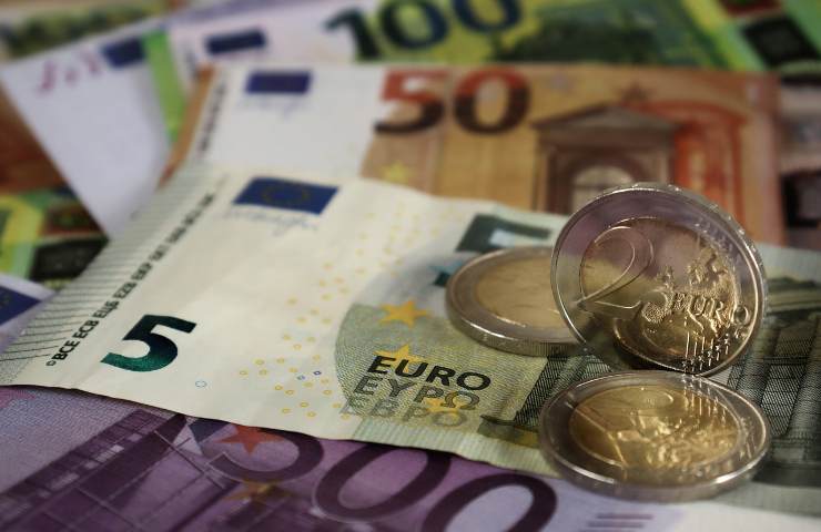 Monete e banconote in euro