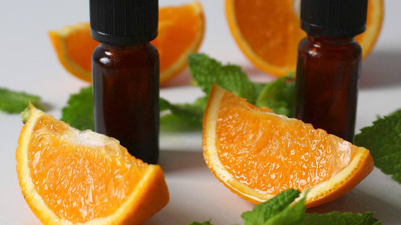 preparare olio essenziale arancio naturale