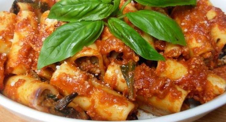 Paccheri con melanzane e pomodorini