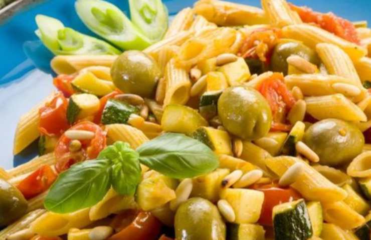 Pasta zucchine e olive