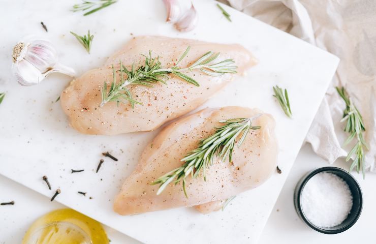 Petti di pollo con salmonella