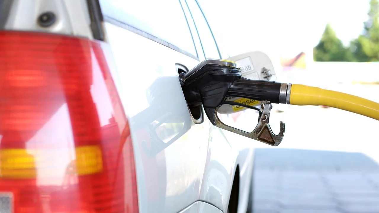 Prezzo del carburante come risparmiare