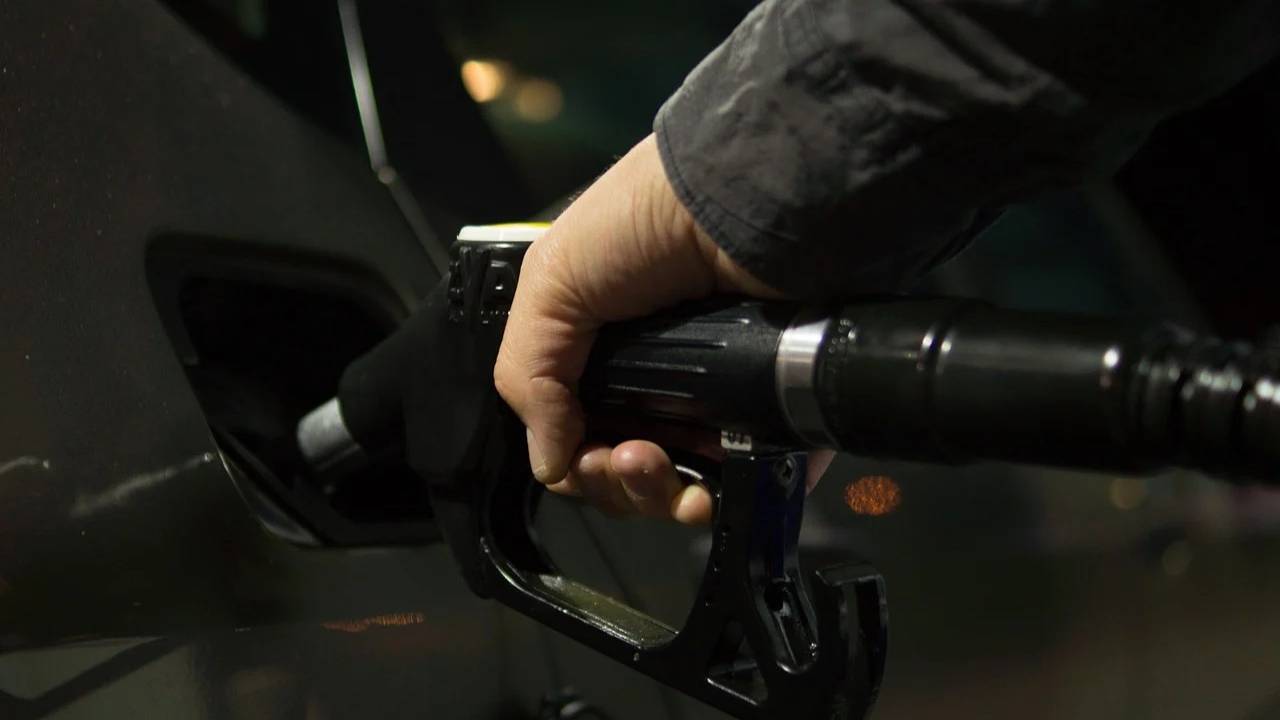 prezzi benzina bonus carburante