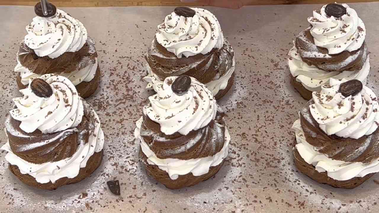 Zeppole di San Giuseppe al caffè