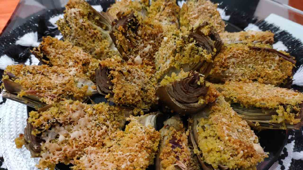 Carciofi gratinati morbidi dentro croccanti fuori