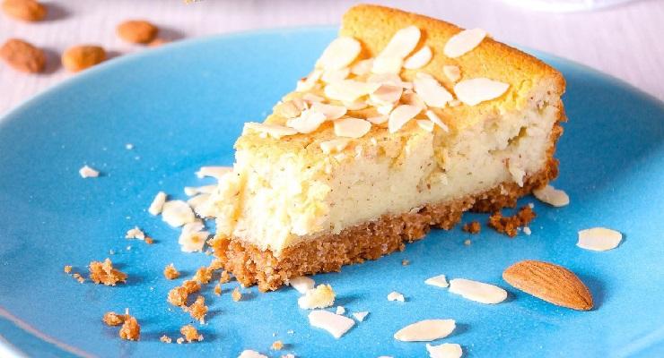 Cheesecake alle mandorle golosa facile