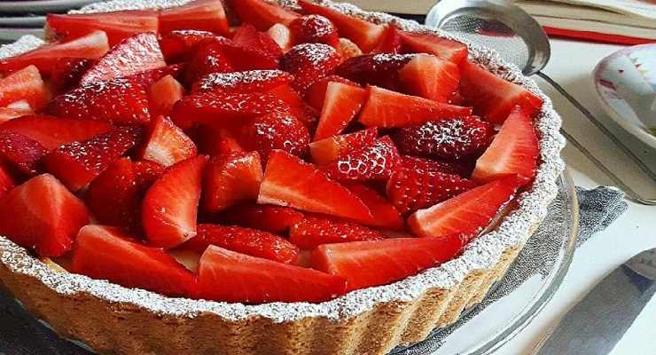 Crostata crema di limone e fragole