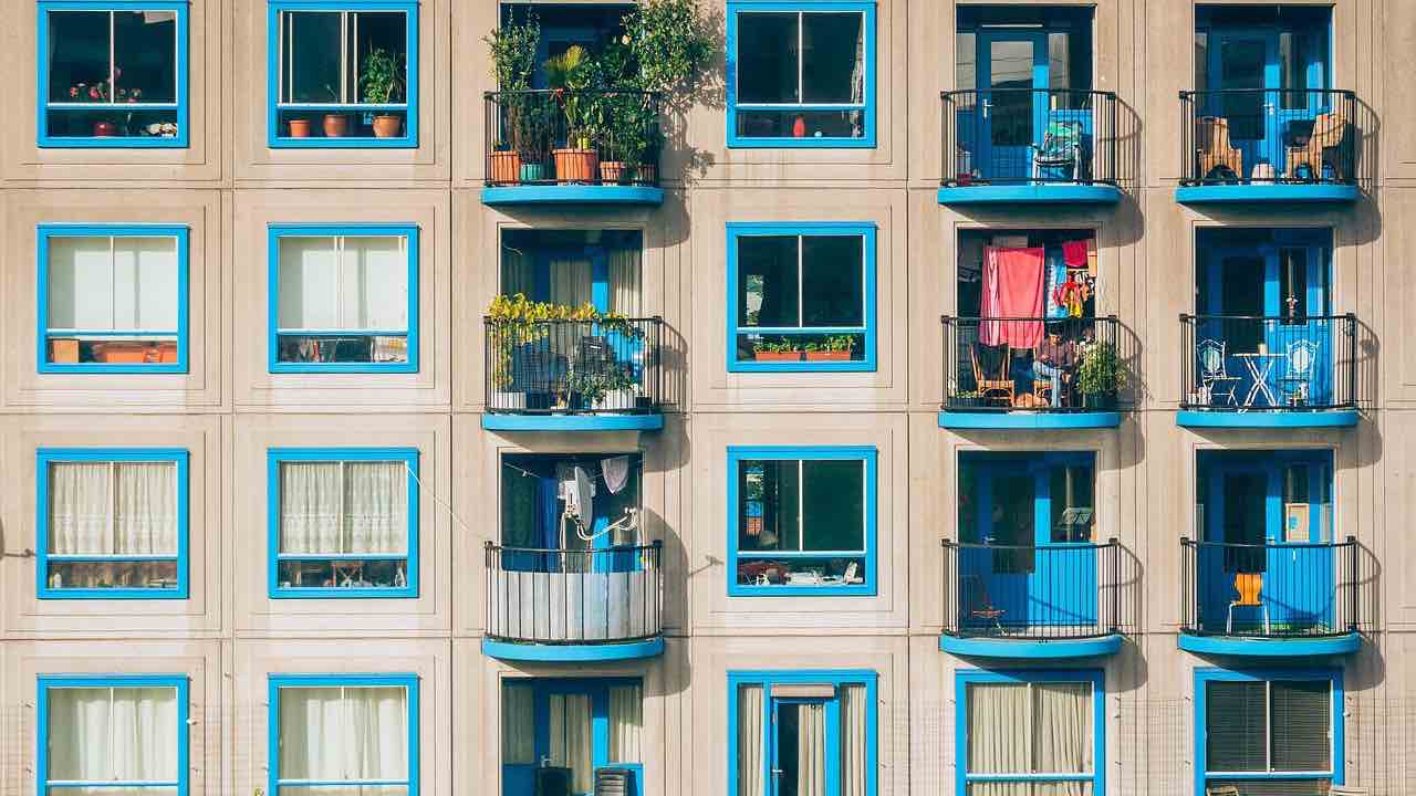 rimedi naturali pavimento balcone