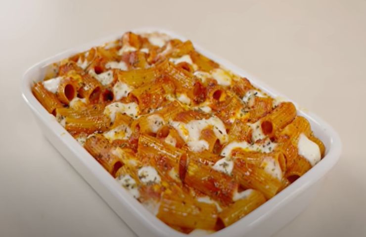 Pasta alla pizzaiola al forno Benedetta