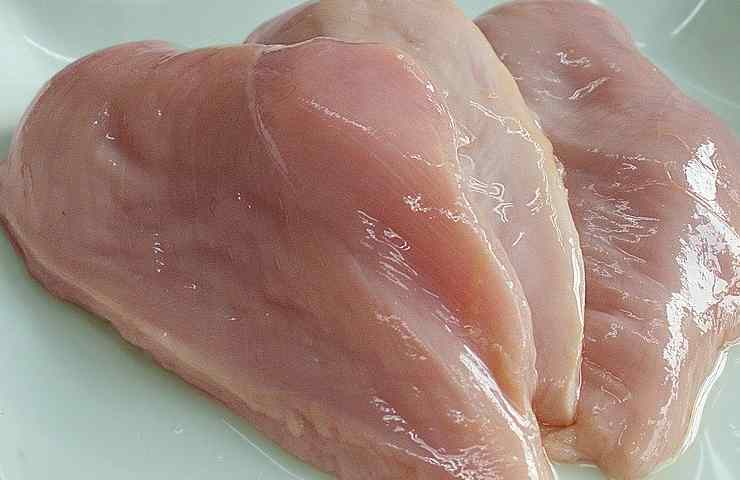 Petto di pollo attenzione