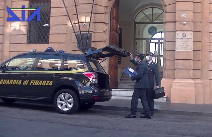 Un controllo in corso da parte della Guardia di Finanza