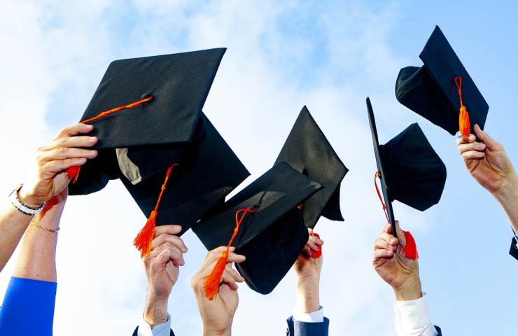 Un momento di festa alla cerimonia di laurea