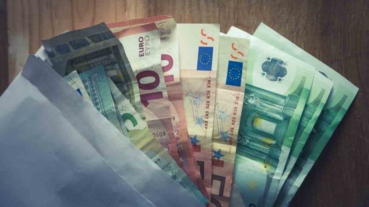 stipendi di maggio aumenti