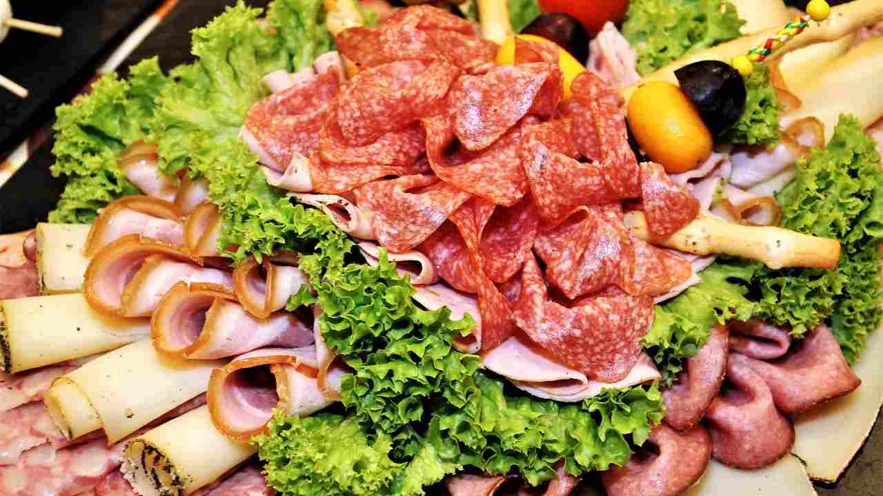 salumi perchè fanno male quanto mangiarne