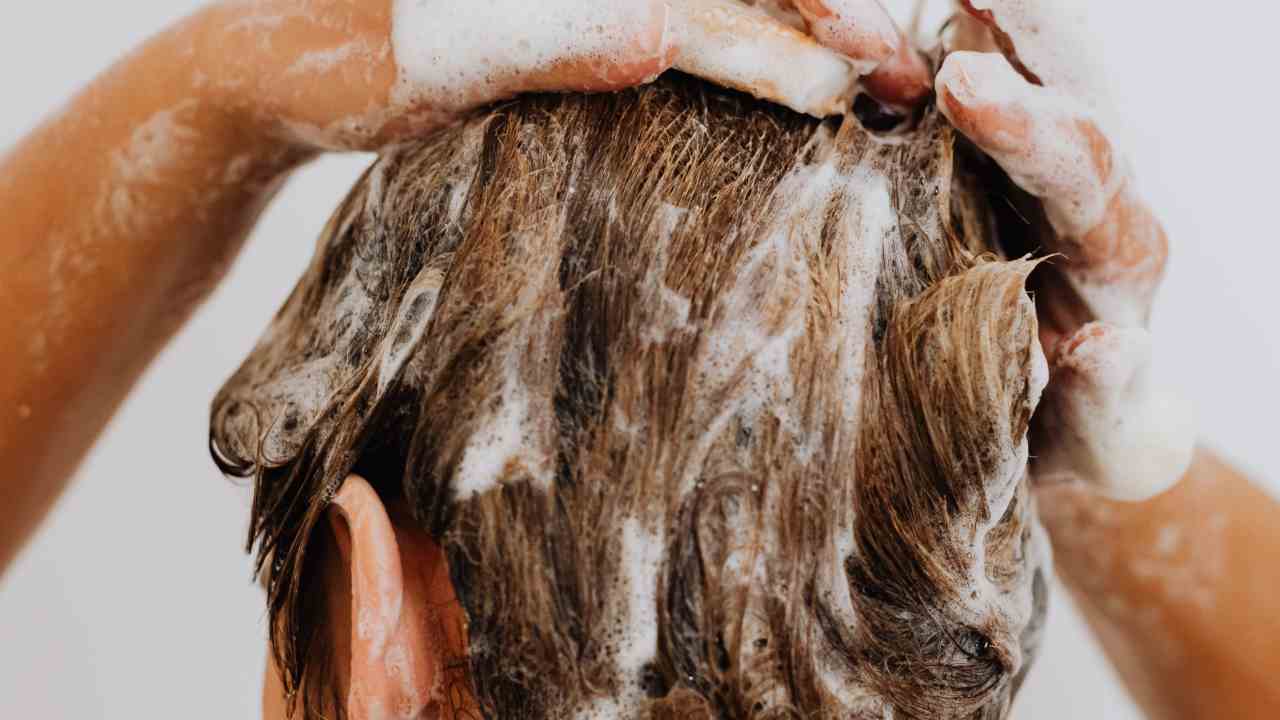 shampoo danneggiare capelli