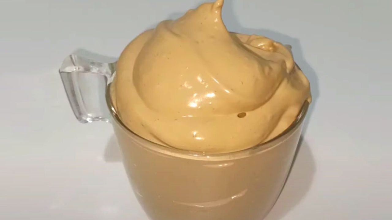 Crema al caffè 3 ingredienti 85 calorie