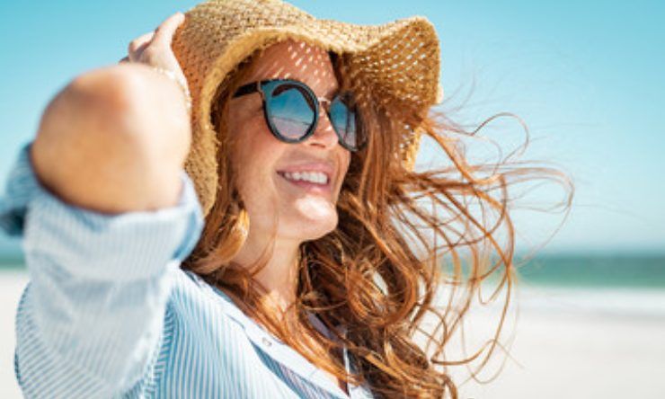 cappello in spiaggia