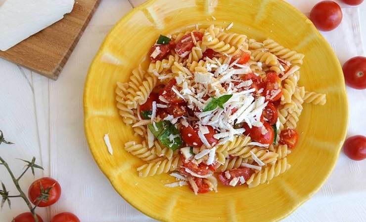 Pasta alla crudaiola piatto fresco