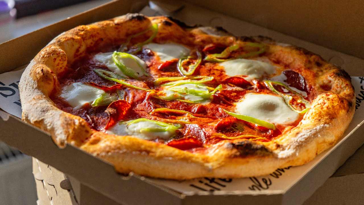 cartone pizza differenziata