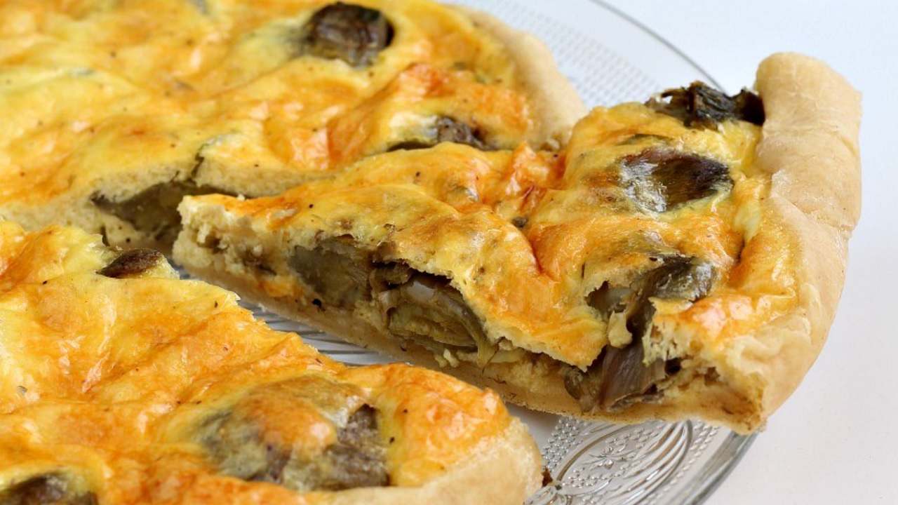 Torta ai carciofi ripieno cremoso morbido