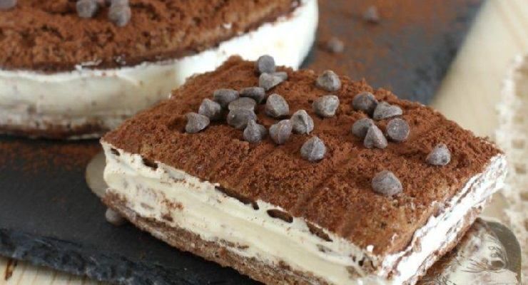 Torta al cacao con crema al latte light