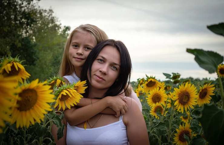 Una madre con la figlioletta