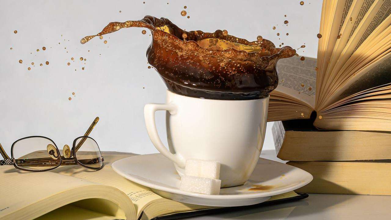 macchie caffè divano materasso soluzione
