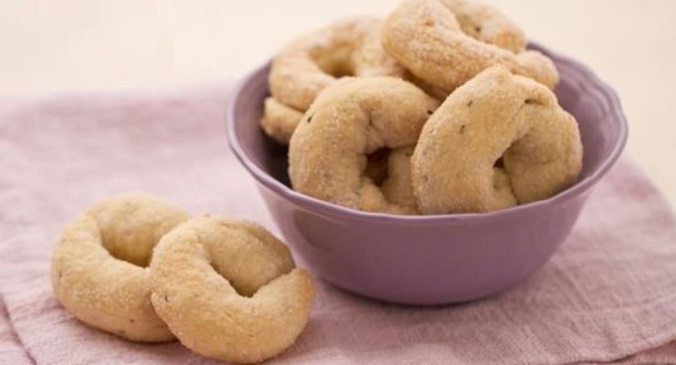 Biscotti al vino bianco