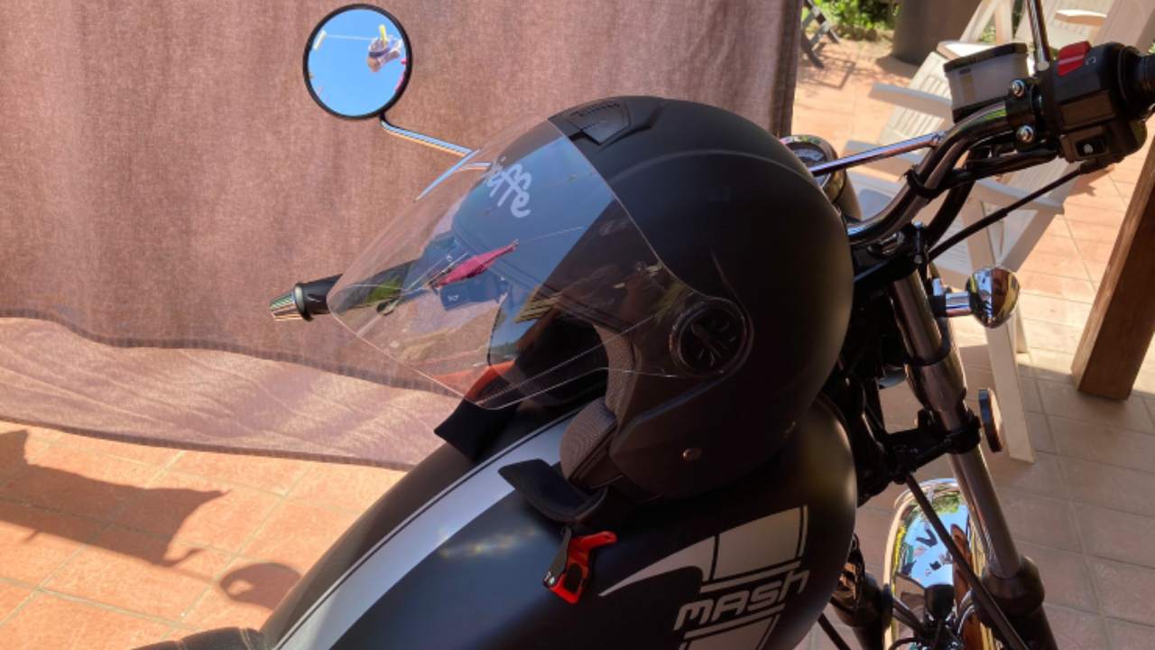 casco della moto