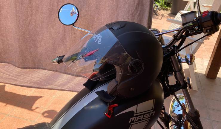 casco della moto 