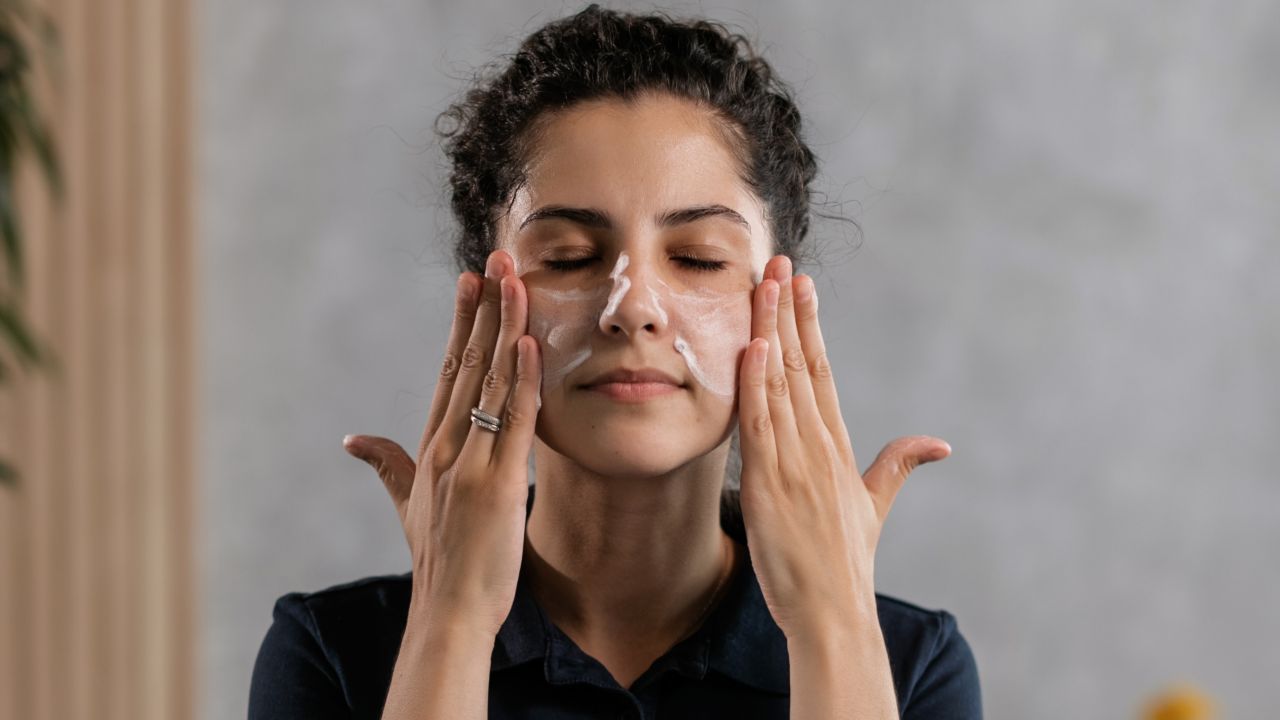 crema solare viso