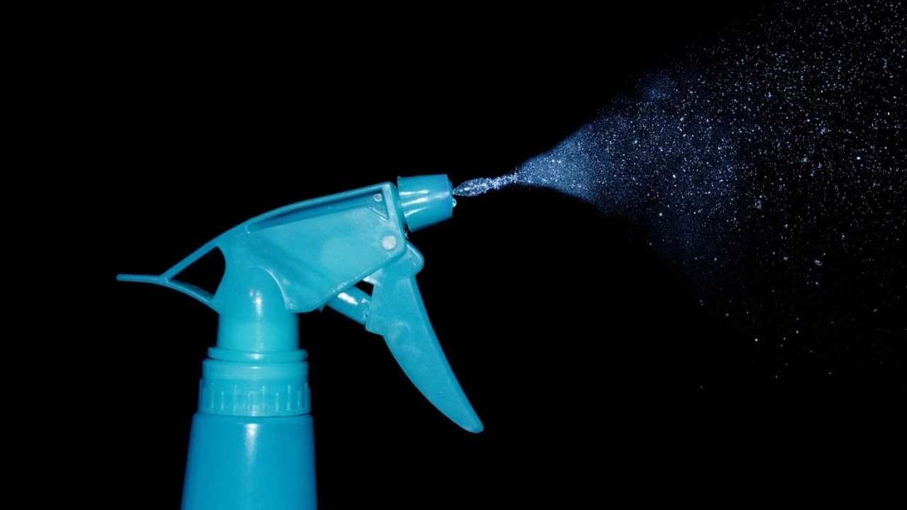 acqua spray rinfrescante benefici