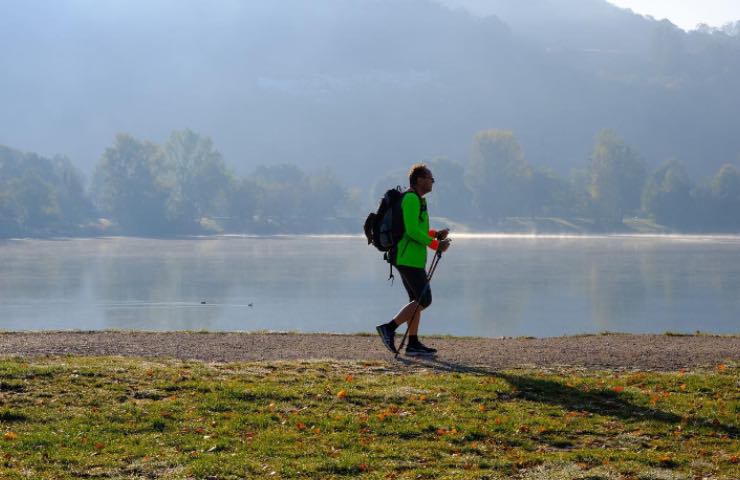 camminata all'aperto