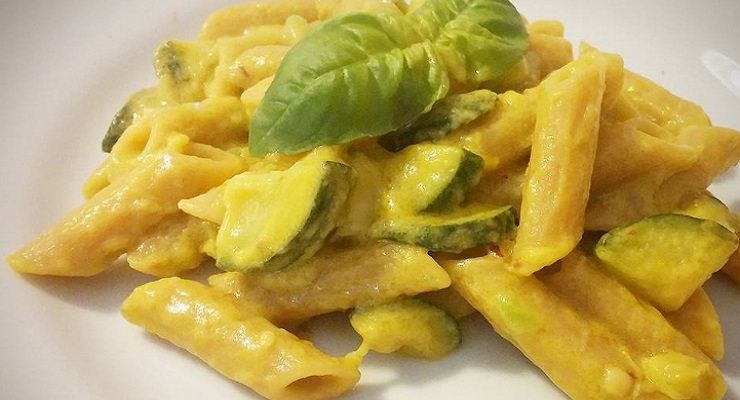 Pasta zucchine, Philadelphia e zafferano gustosa