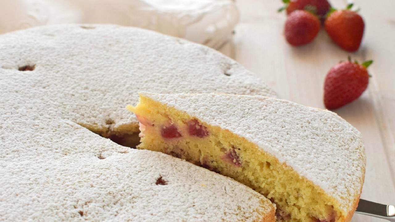 Torta alle fragole light 180 Kcal