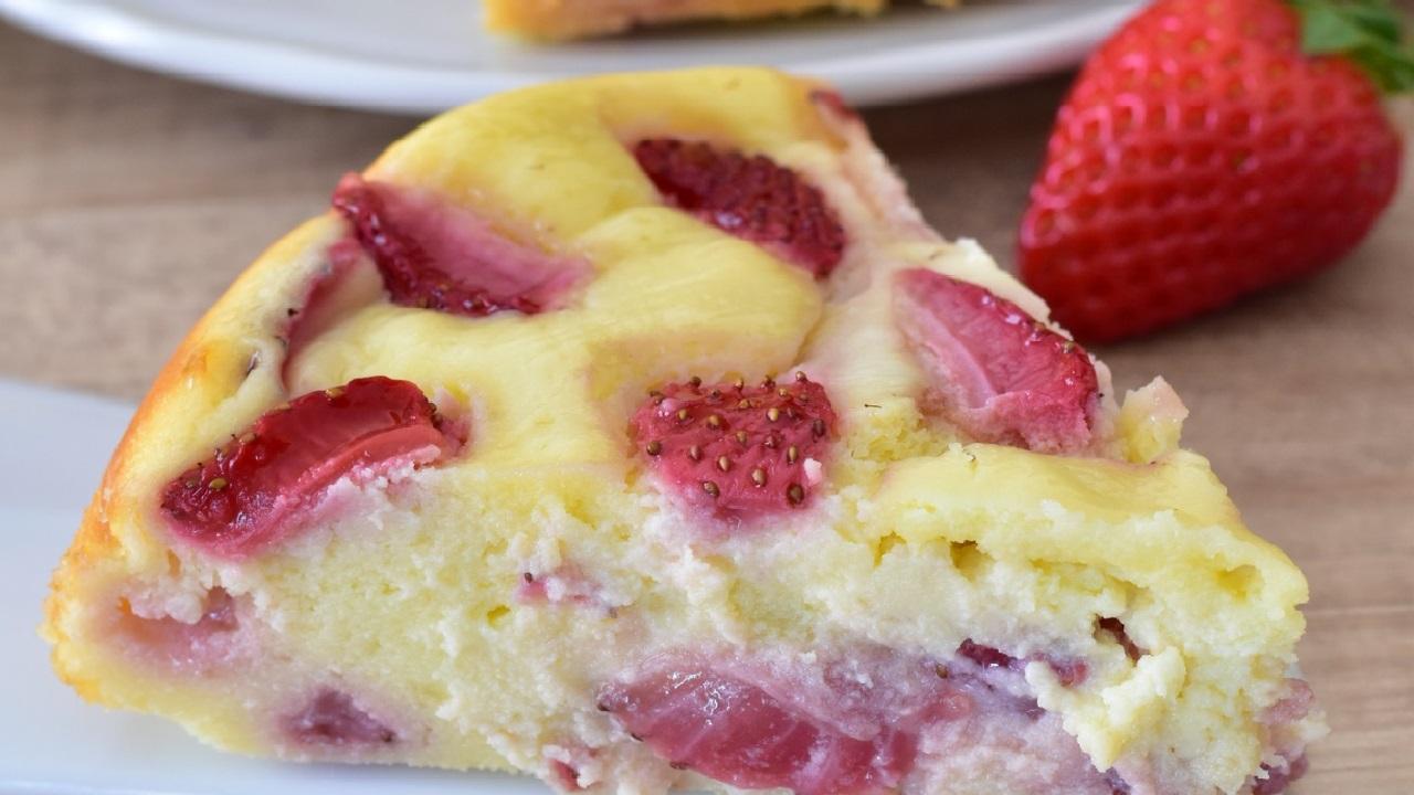 Torta cremosa alle fragole light 150 calorie