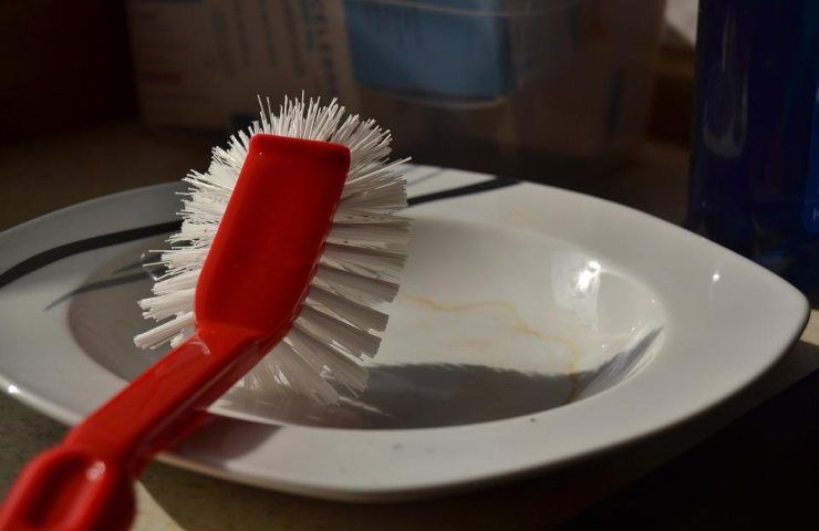 Una spazzola per le pulizie