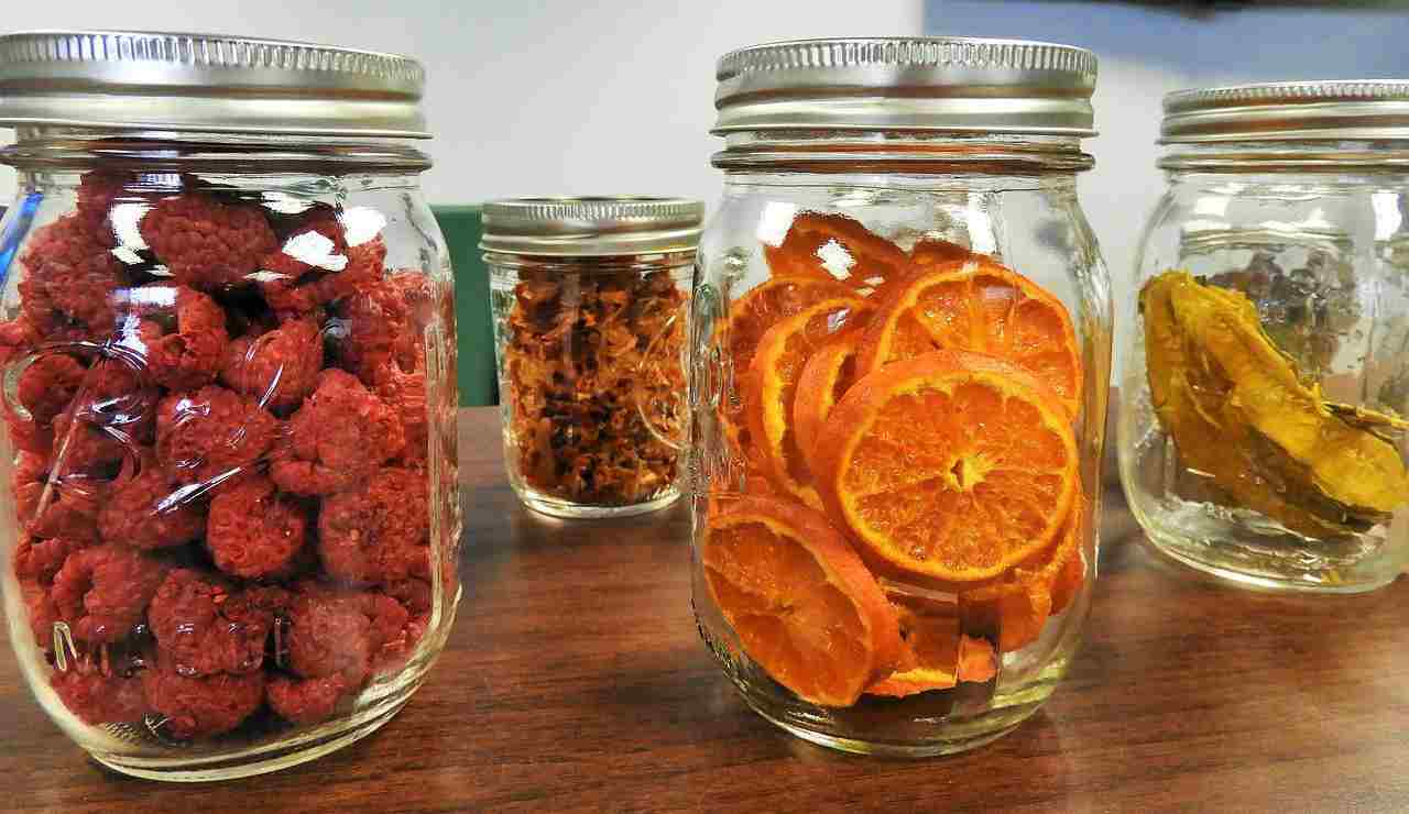 conservare frutta senza frigorifero