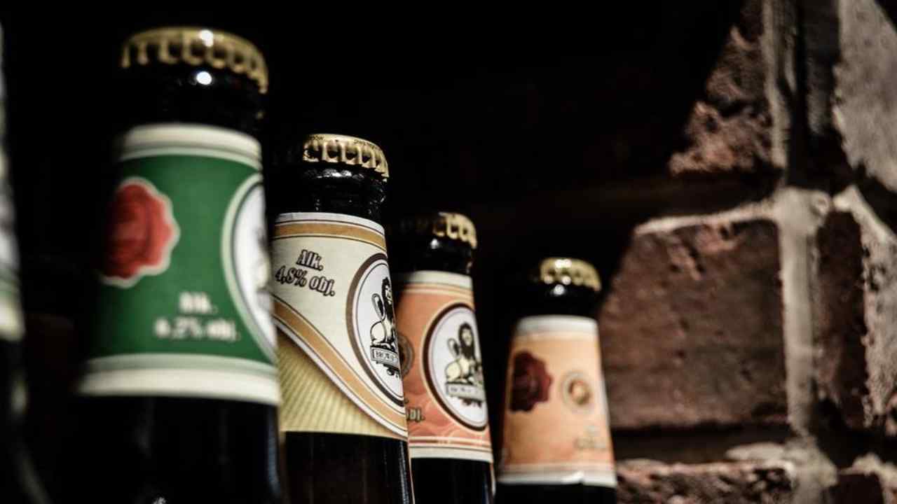 Come raffreddare una bevanda senza frigo 2 minuti
