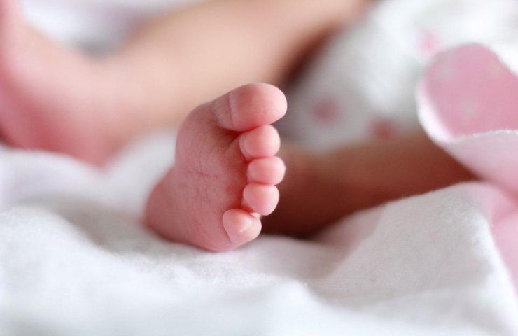 I piedini di un neonato