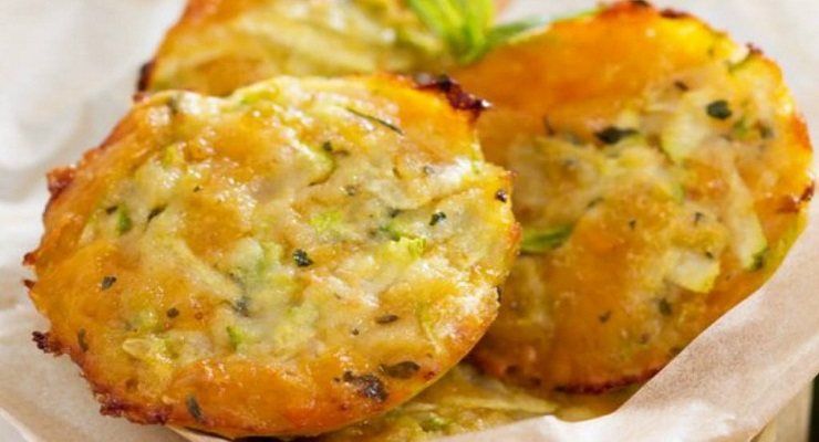 Muffin di zucchine e parmigiano sfiziosi e saporiti