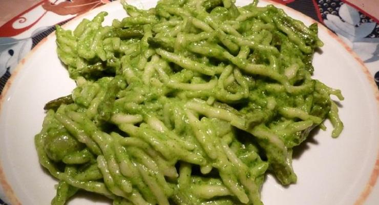 Pesto di basilico senza sale e olio